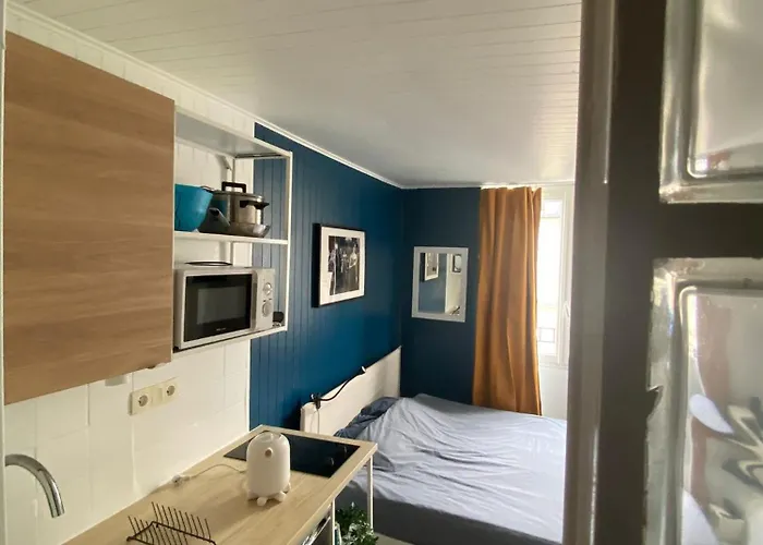 Апартаменты Beautifull Small Flat Париж