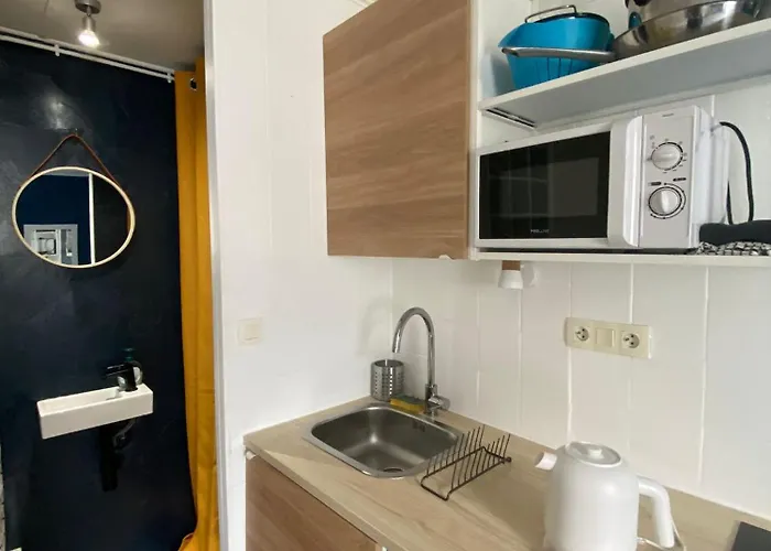 Beautifull Small Flat Апартаменты Париж