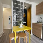 Beautifull Small Flat Paris