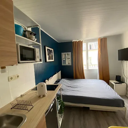 Beautifull Small Flat * Parijs